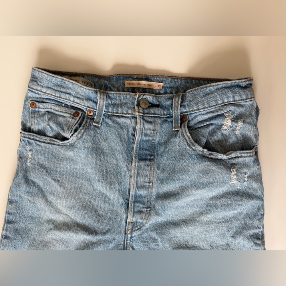 Levi’s Ribcage Straight Ankle - Picture 8 of 11